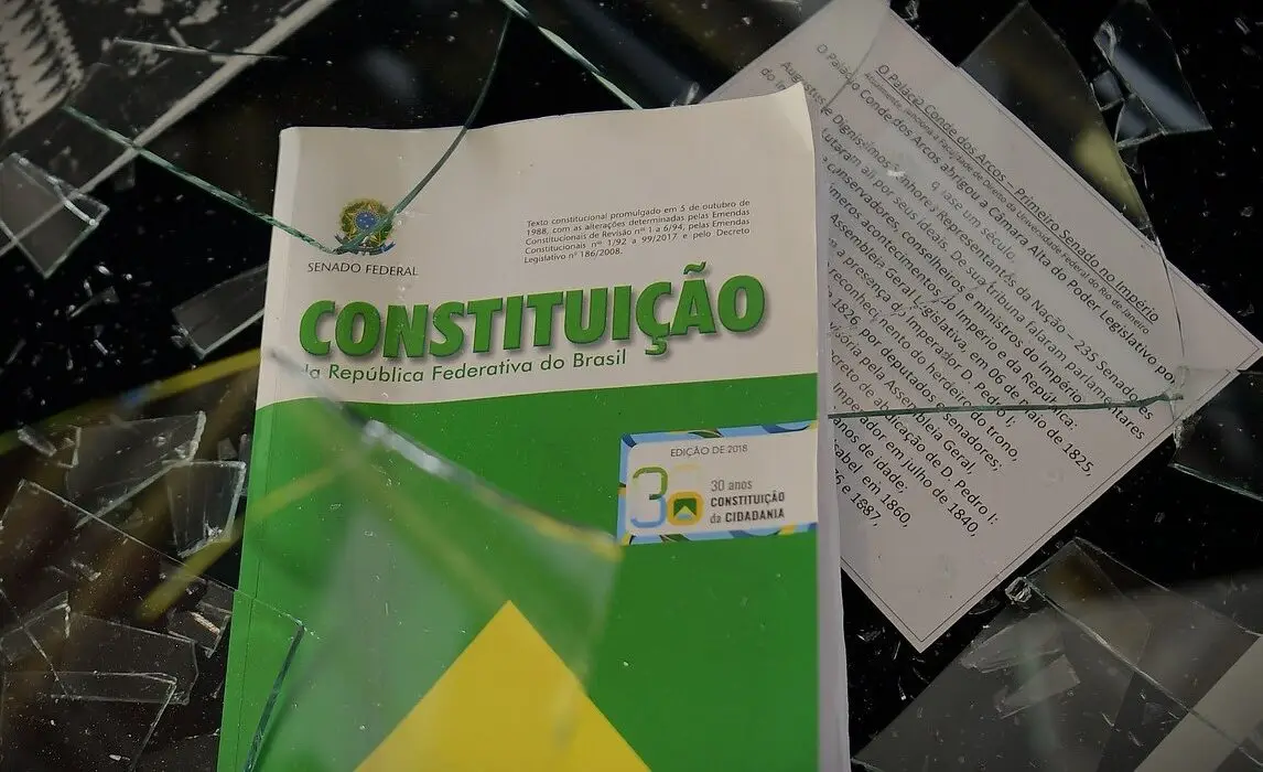 Leia mais sobre o artigo Passionalidade, polarização e inércia no combate às ‘fake news’ [#09]